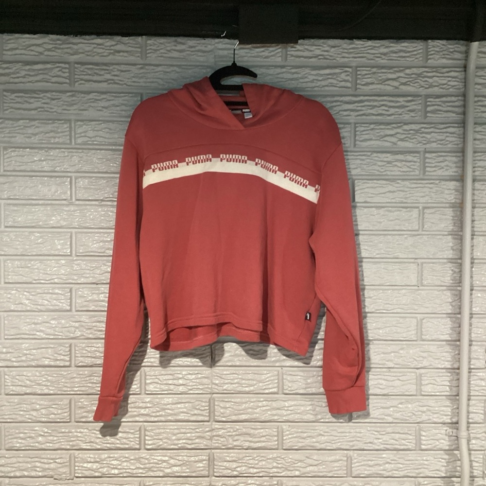 PUMA Relaxed Fit Salmon Pink Cropped Hoodie Women’s Large